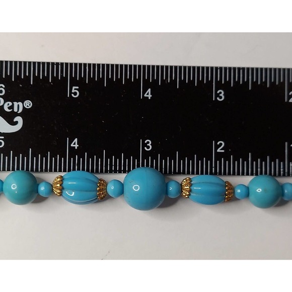 Vintage Japan Two Tone Blue Bead Necklace Single Strand Graduated Ribbed Aqua - Picture 6 of 6